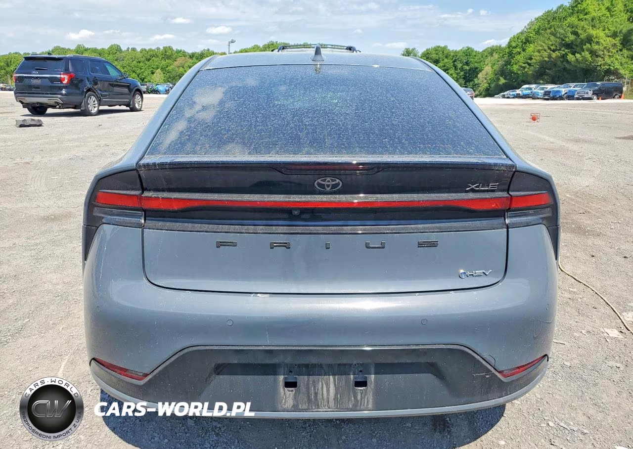 2024 Toyota Prius Xle VIN:JTDACAAU9R3024456 - 6