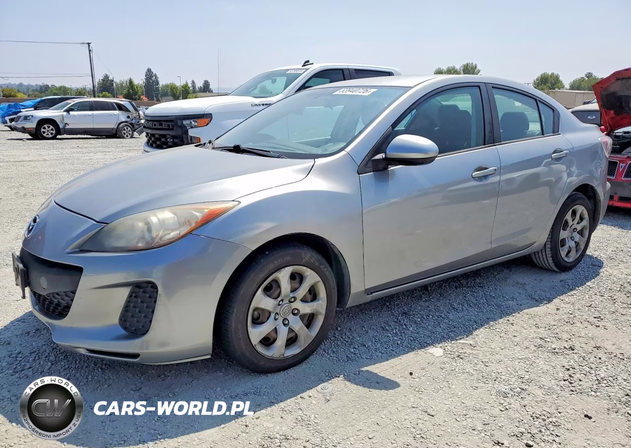 2013 Mazda 3 I