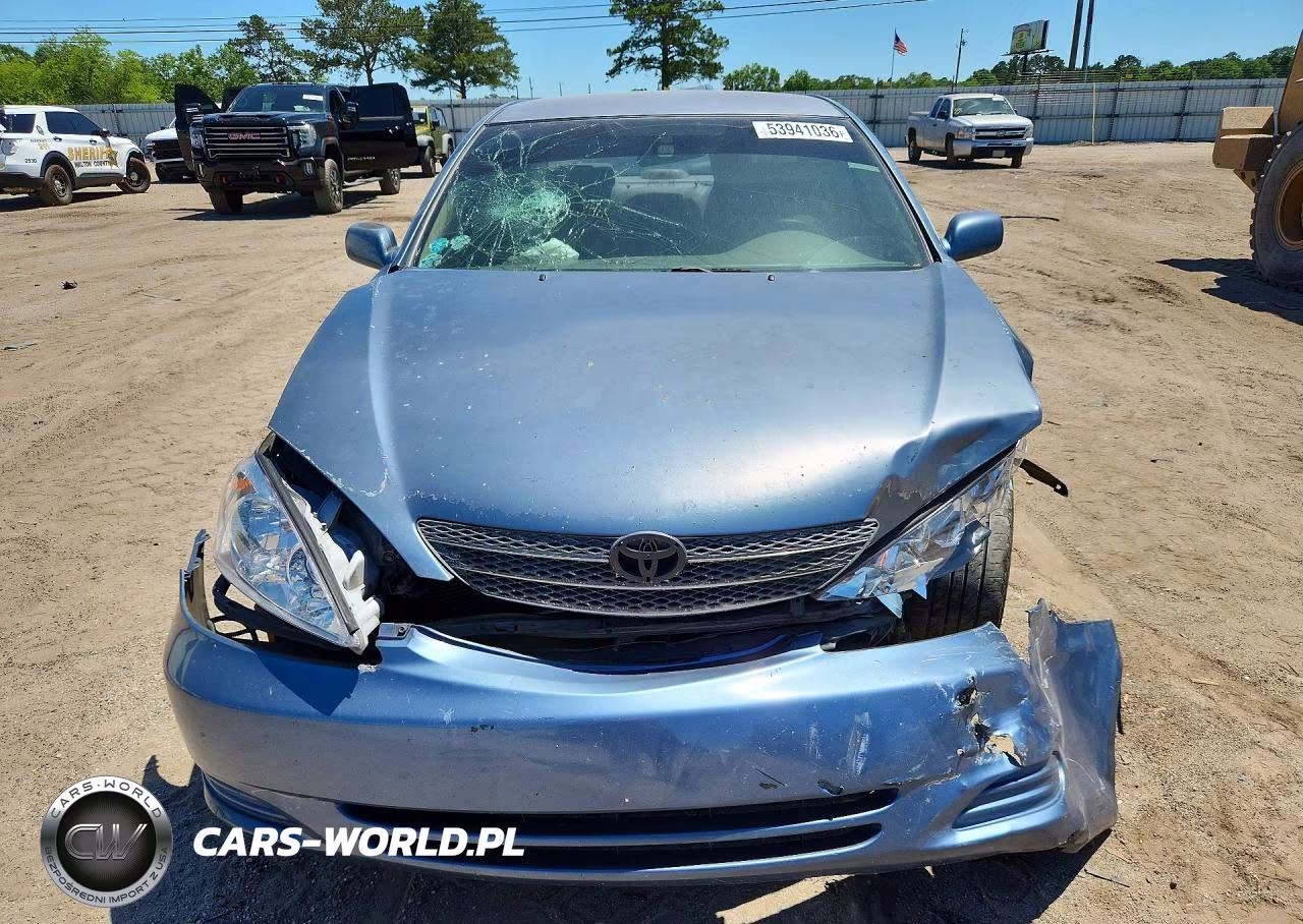 2003 Toyota Camry Le VIN:4T1BE32K83U252212 - 5