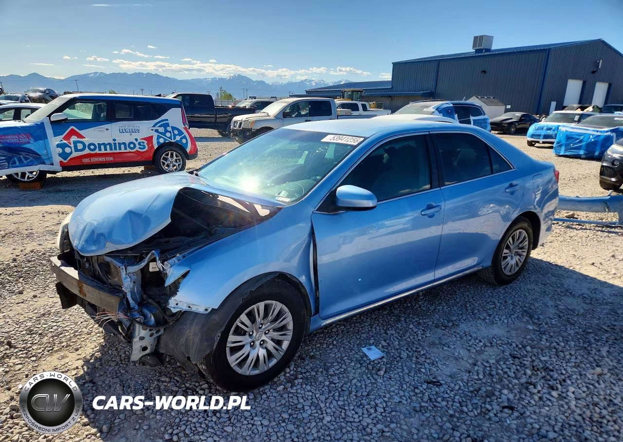 2012 Toyota Camry Le – zdjęcie 1 z 13