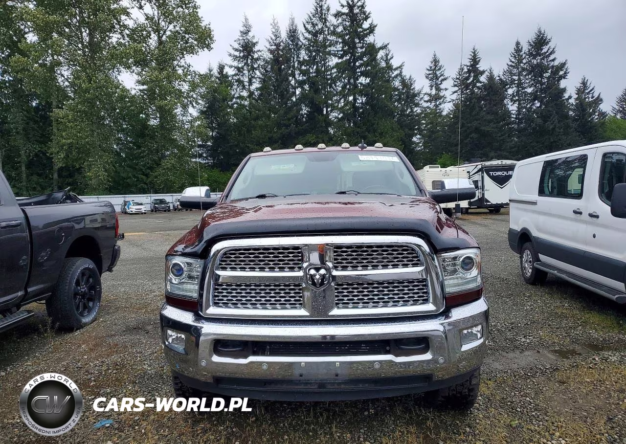 2017 Ram 3500 Laramie VIN:3C63R3JL0HG534109 - 5