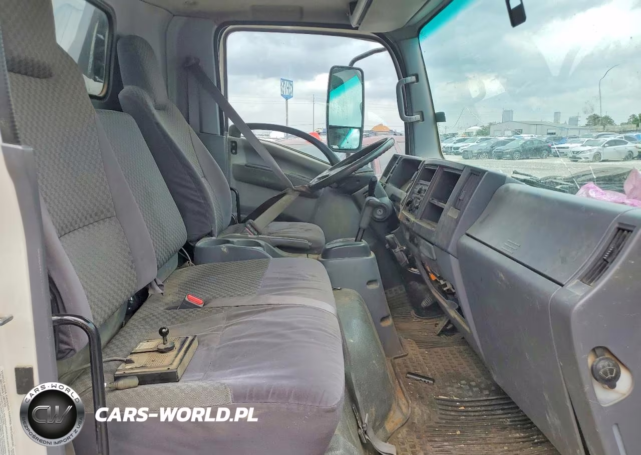 2012 Isuzu Npr Hd Box Truck VIN:54DC4W1B6CS803694 - 10