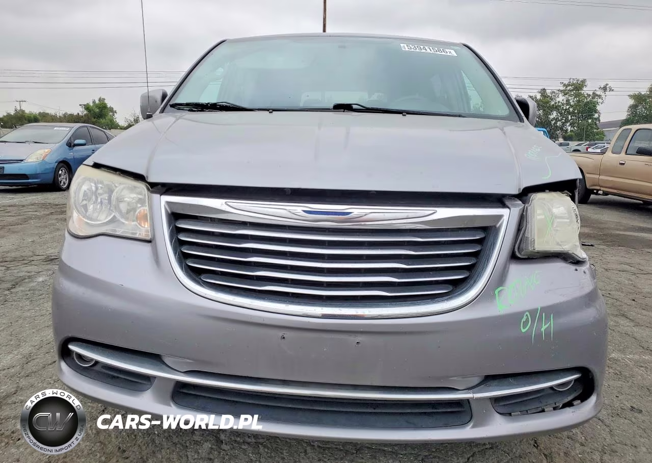 2014 Chrysler Town & Country Touring VIN:2C4RC1BG4ER434935 - 5