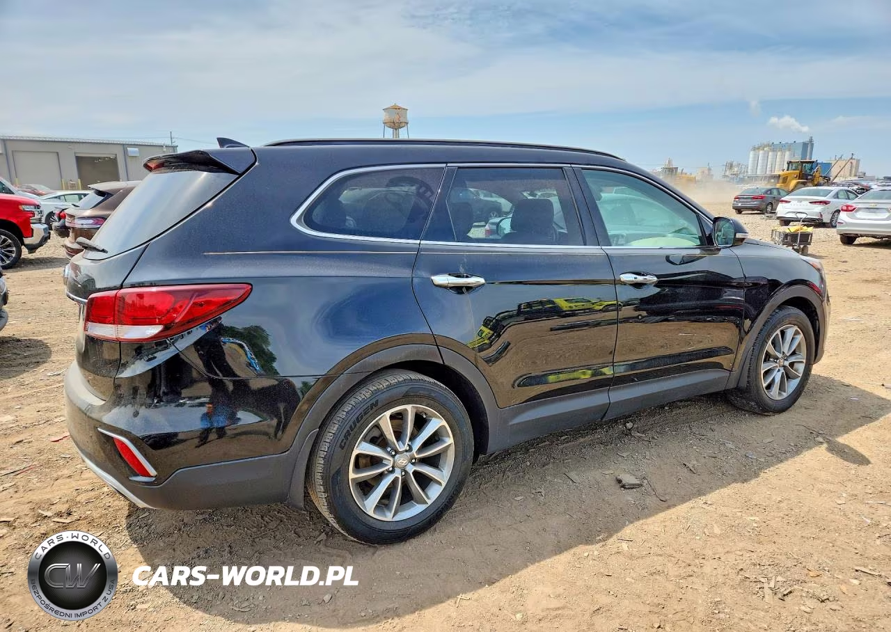 2017 Hyundai Santa Fe Se VIN:KM8SN4HFXHU197432 - 3