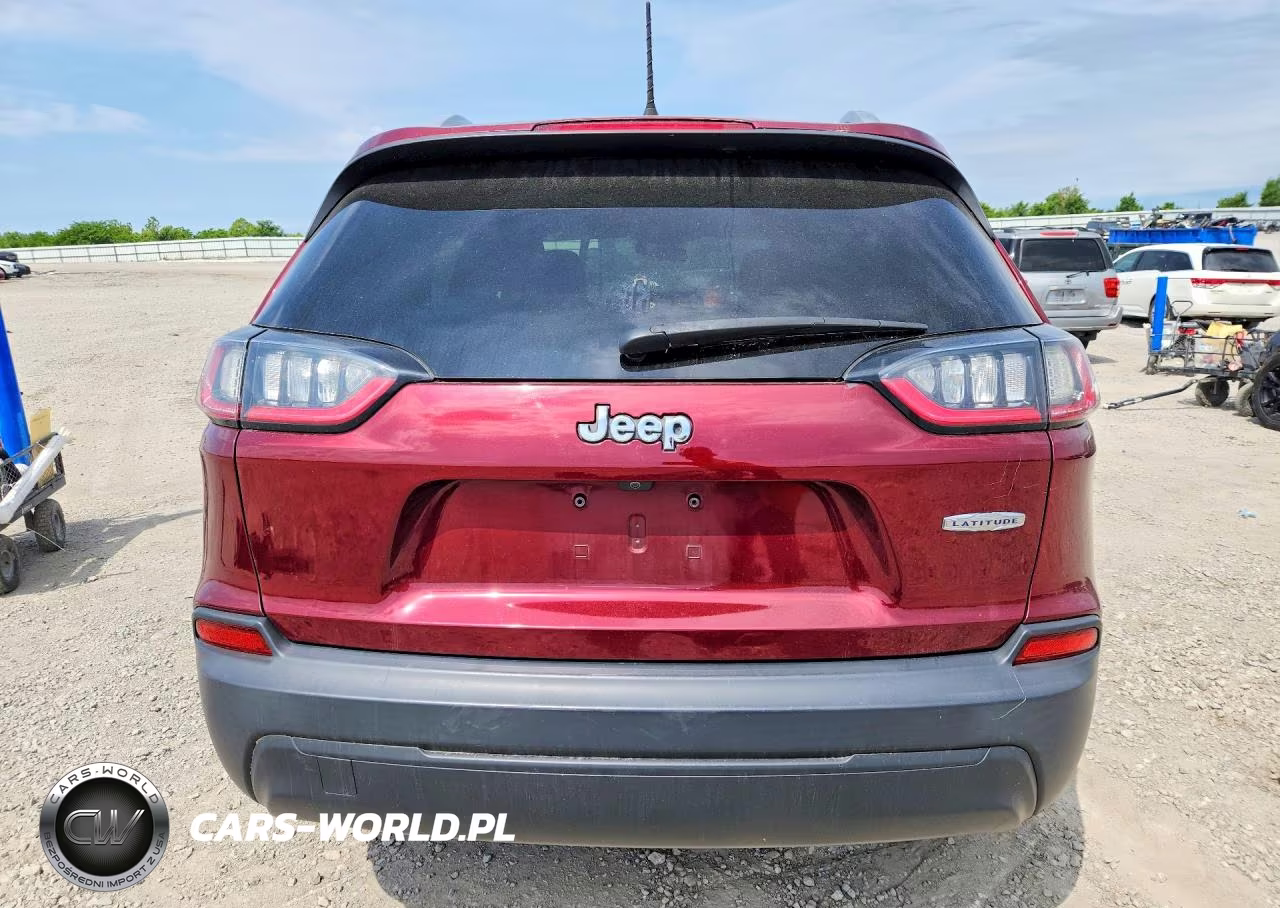 2019 Jeep Cherokee Latitude Plus VIN:1C4PJLLB0KD185415 - 6
