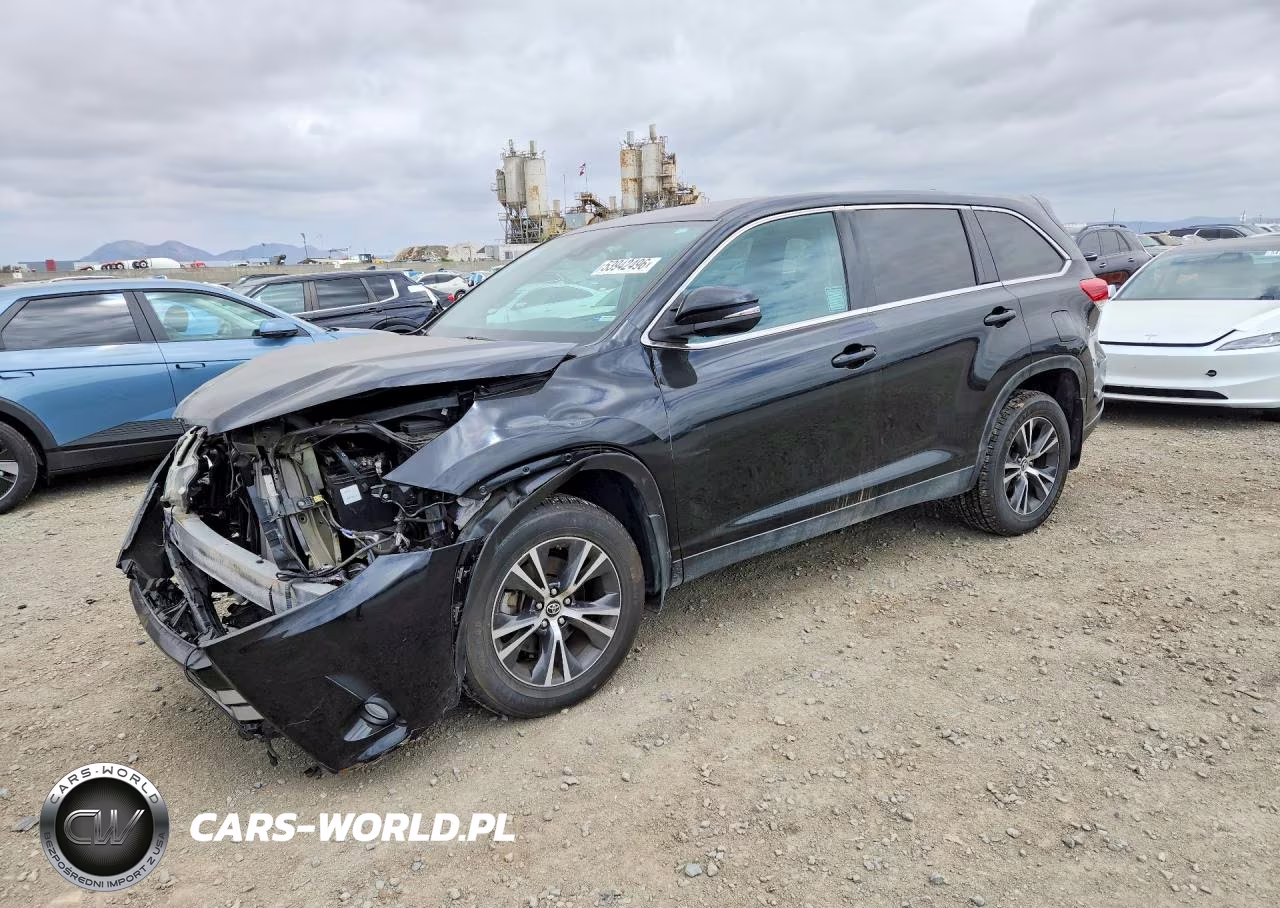 2019 Toyota Highlander Le Plus – zdjęcie 1 z 14