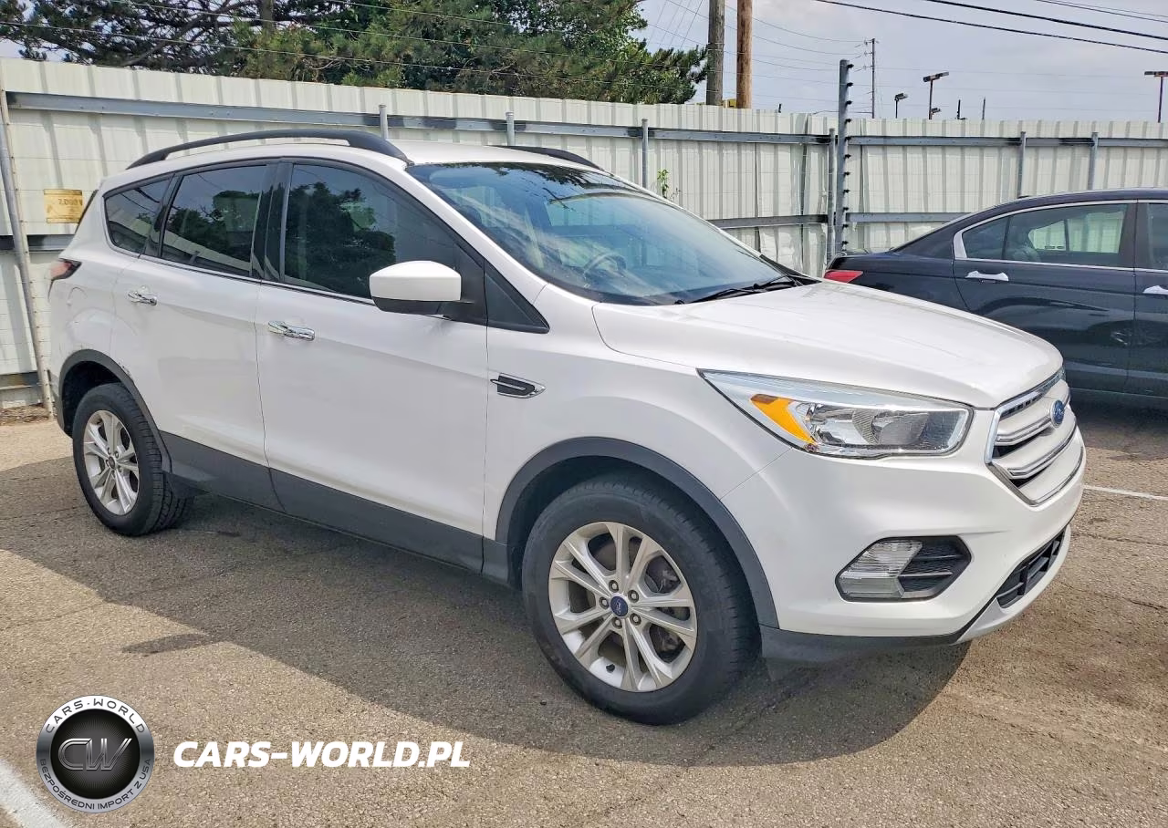 2018 Ford Escape Se VIN:1FMCU9GD3JUA75067 - 4