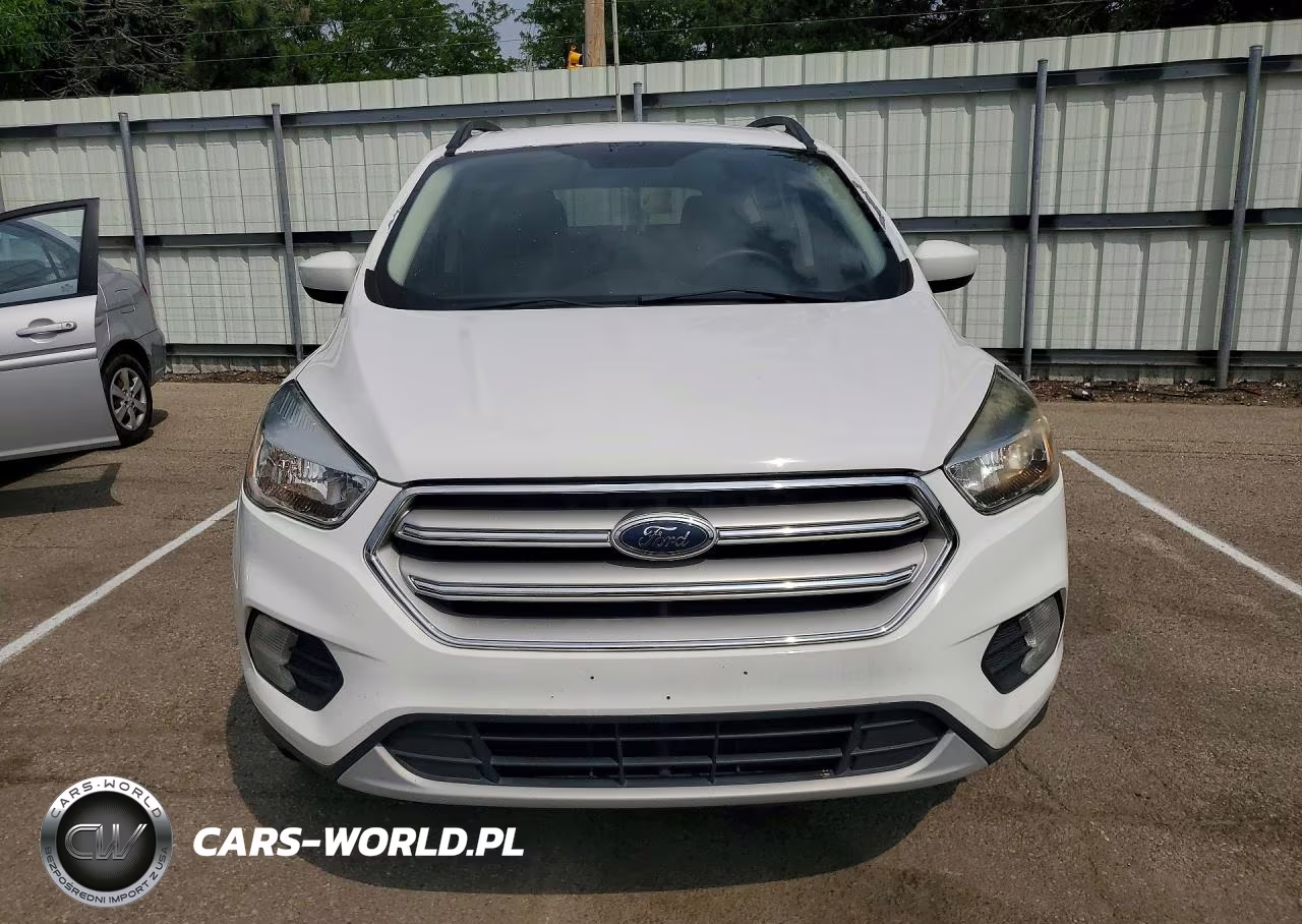 2018 Ford Escape Se VIN:1FMCU9GD3JUA75067 - 5