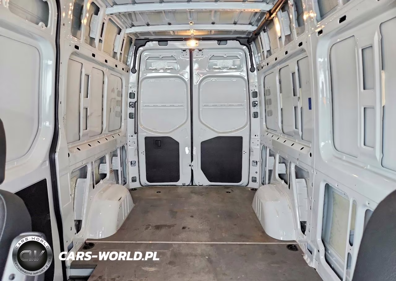 2025 Mercedes-Benz Sprinter 2500 VIN:W1Y4NBHY2ST199624 - 10
