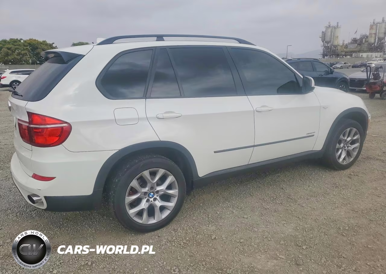 2011 BMW X5 VIN:5UXZV4C54BL742330 - 3