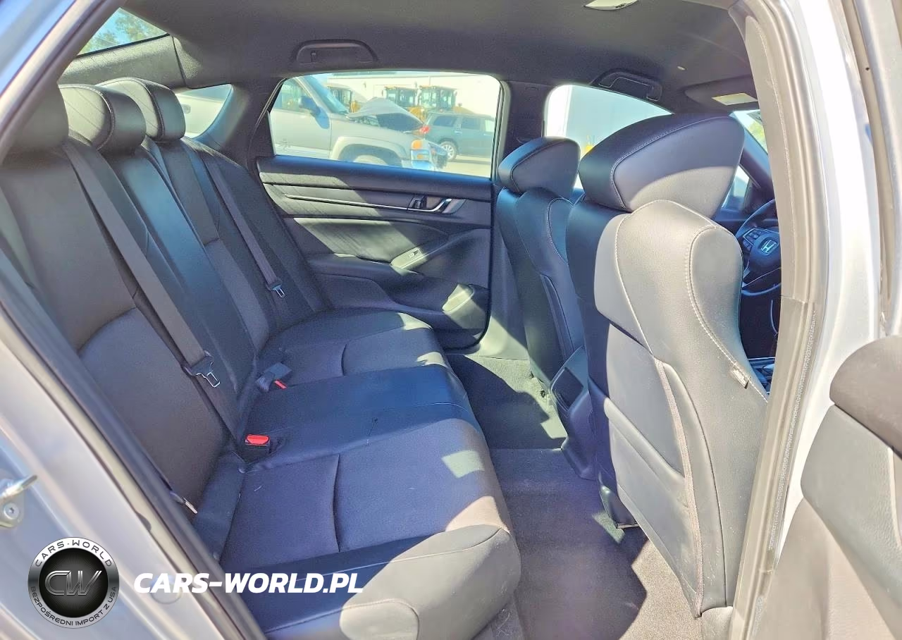 2018 Honda Accord Sport VIN:1HGCV1F34JA244981 - 10