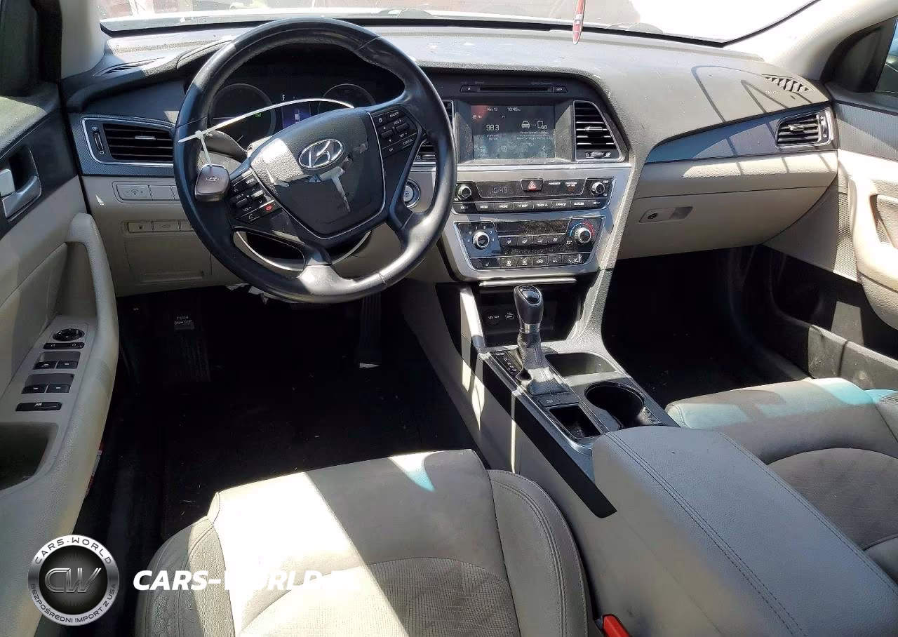 2017 Hyundai Sonata Sport VIN:5NPE34AF5HH468828 - 8