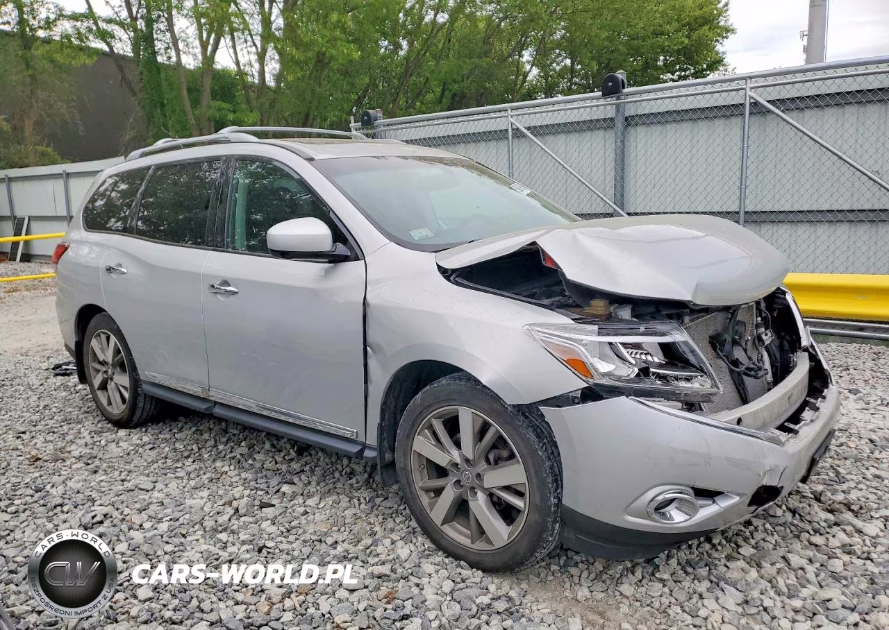 2016 Nissan Pathfinder Platinum VIN:5N1AR2MM6GC611349 - 4