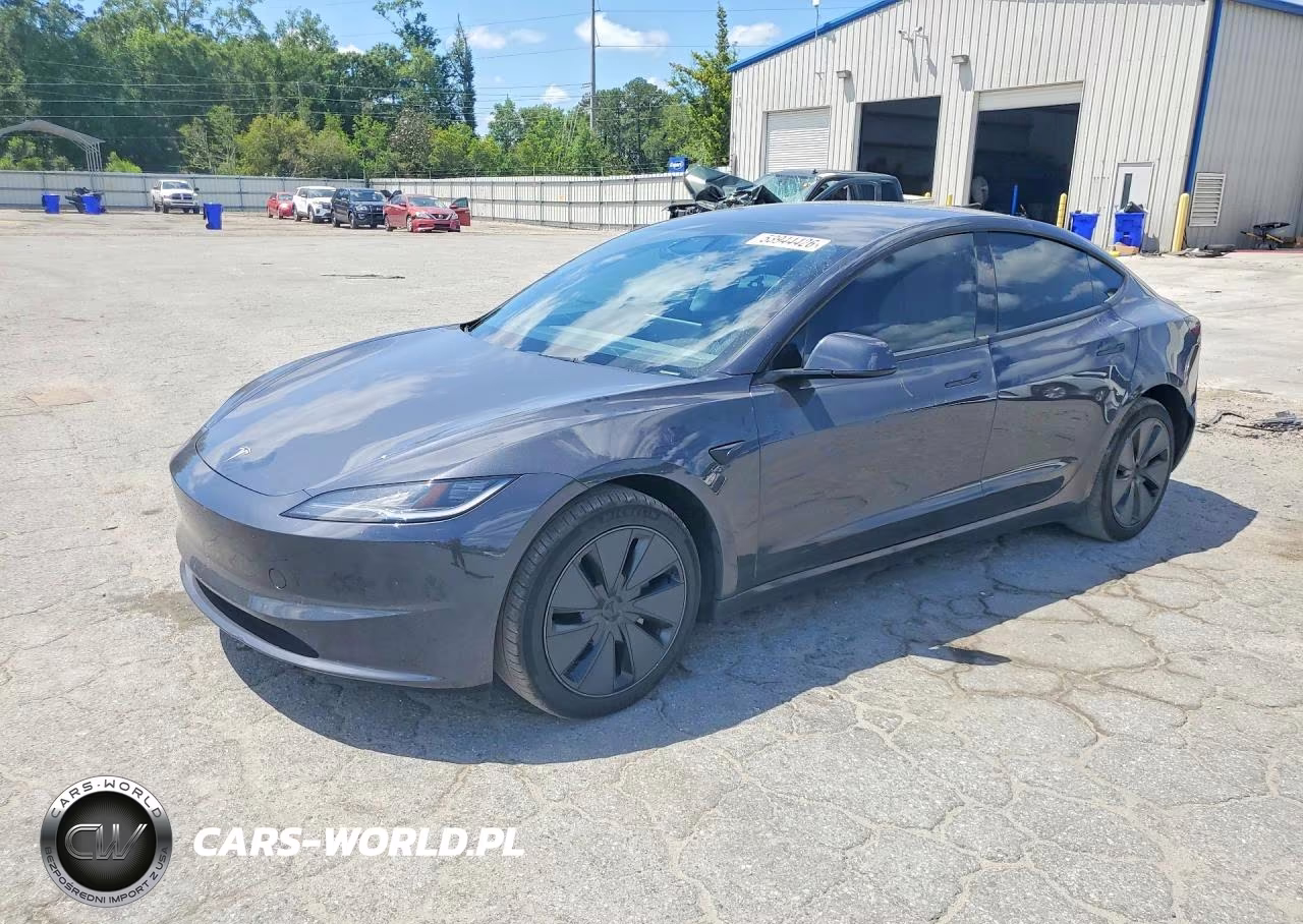 2025 Tesla Model 3 – zdjęcie 1 z 12