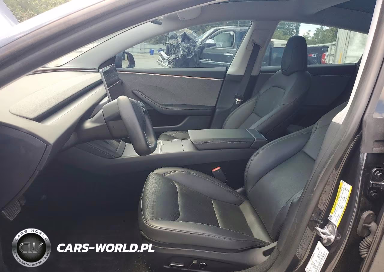 2025 Tesla Model 3 VIN:5YJ3E1EA1SF007078 - 7