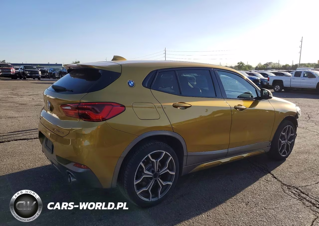 2018 BMW X2 xDrive28I VIN:WBXYJ5C31JEF70456 - 3