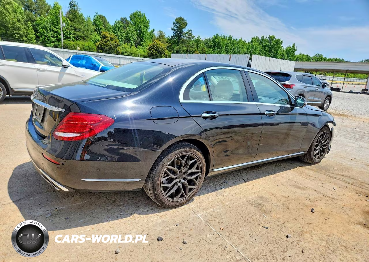 2018 Mercedes-Benz E 300 VIN:WDDZF4JB0JA446471 - 3