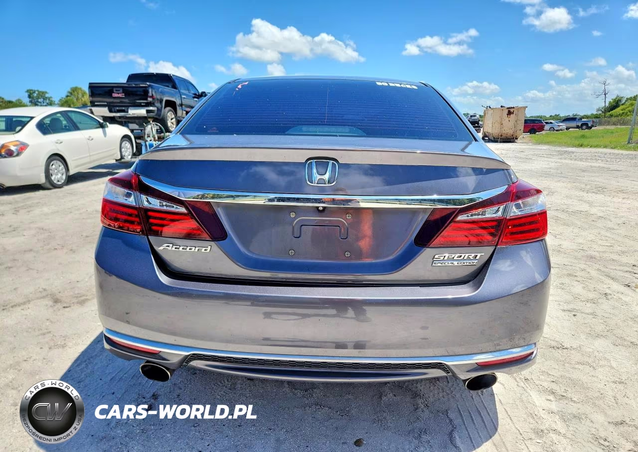 2017 Honda Accord Sport Special Edition VIN:1HGCR2F12HA045107 - 6