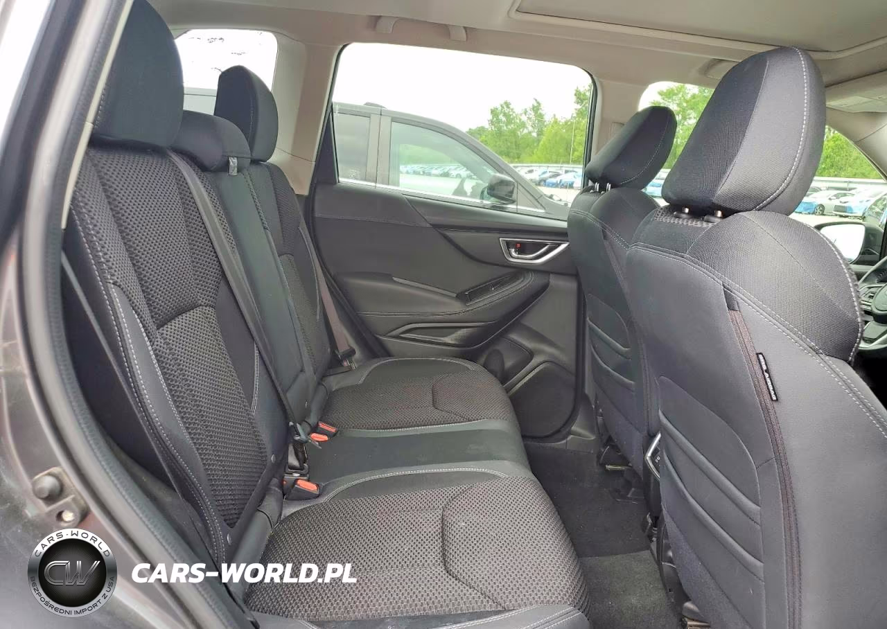 2020 Subaru Forester Premium VIN:JF2SKAJC6LH545354 - 11