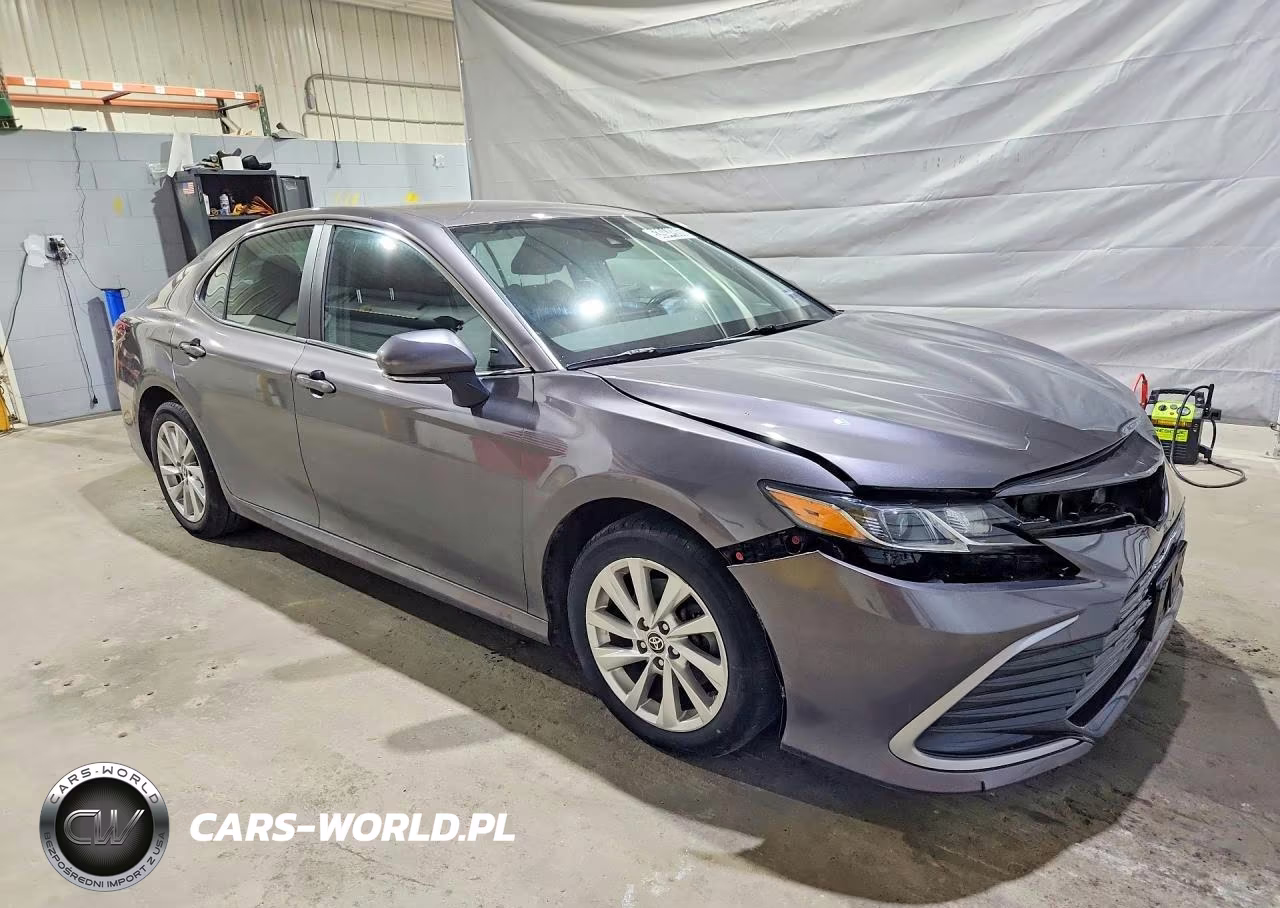 2021 Toyota Camry Le VIN:4T1C11BK0MU029619 - 4