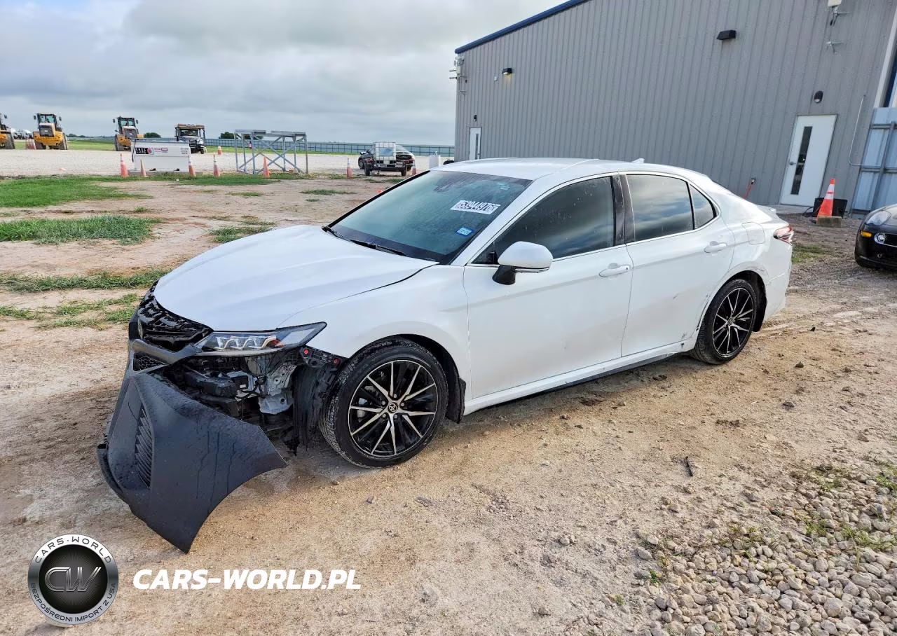 2024 Toyota Camry Se – zdjęcie 1 z 13