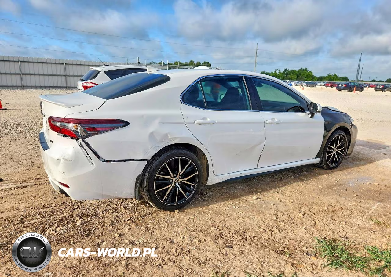 2024 Toyota Camry Se VIN:4T1G11AK2RU257762 - 3