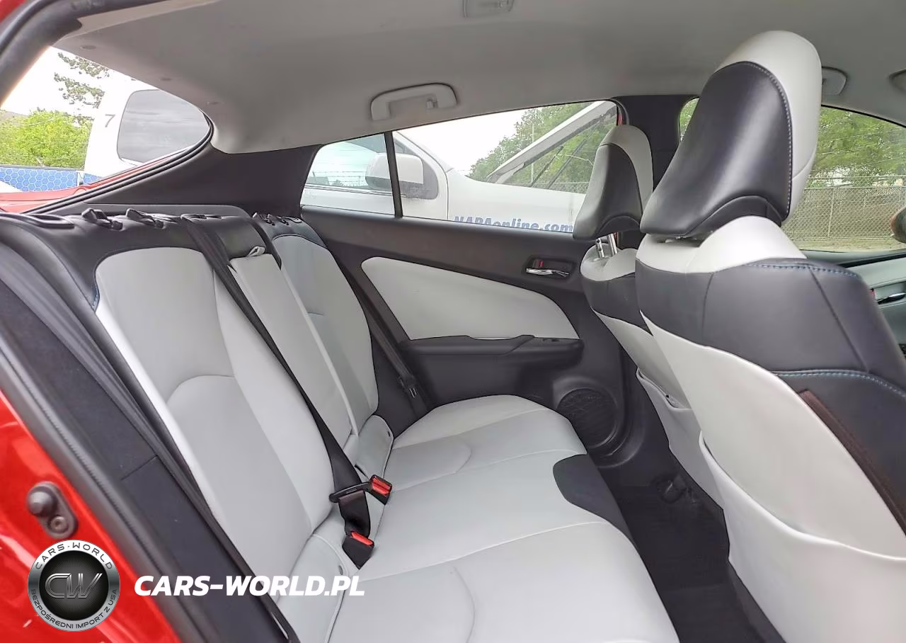 2021 Toyota Prius Xle Awd-E VIN:JTDL9MFU8M3026290 - 10