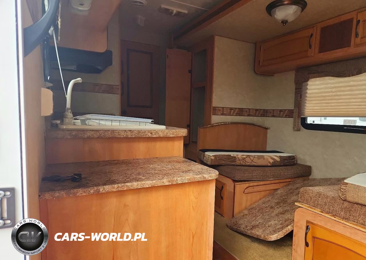 2012 Gulf Stream Conquest Camper VIN:1NL1GTL24C1105504 - 6