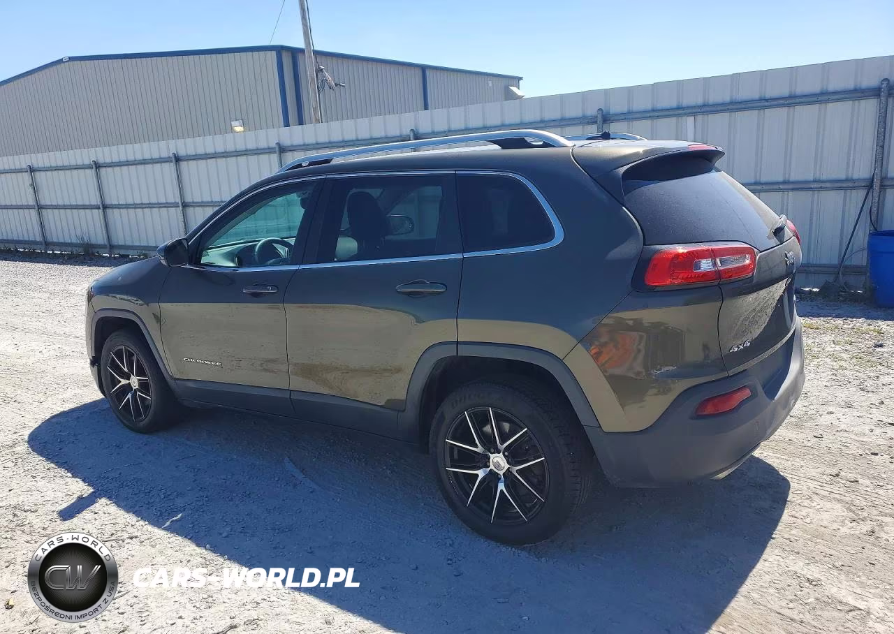 2015 Jeep Cherokee Latitude VIN:1C4PJMCS3FW514477 - 2
