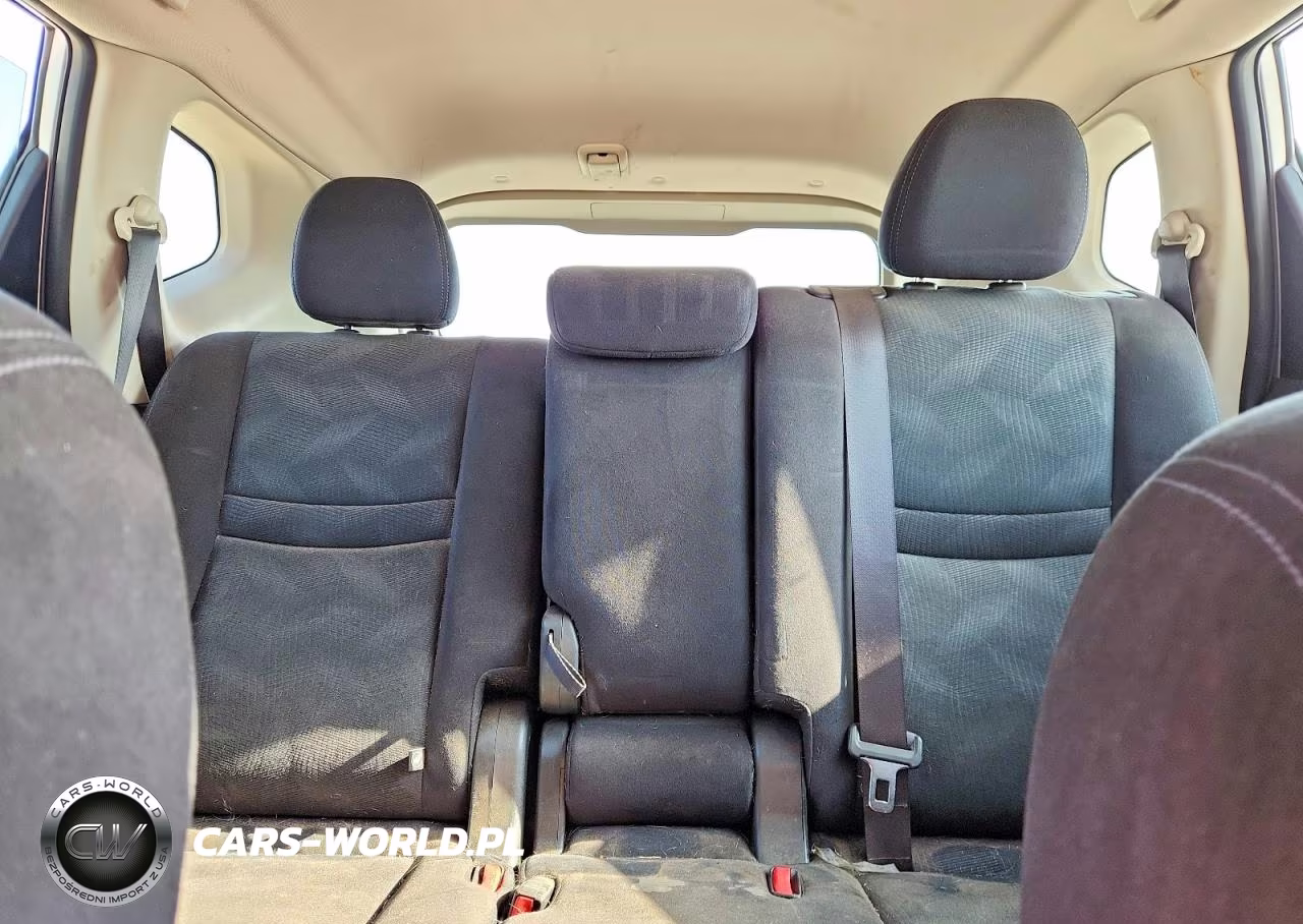2016 Nissan Rogue S VIN:JN8AT2MVXGW150092 - 10