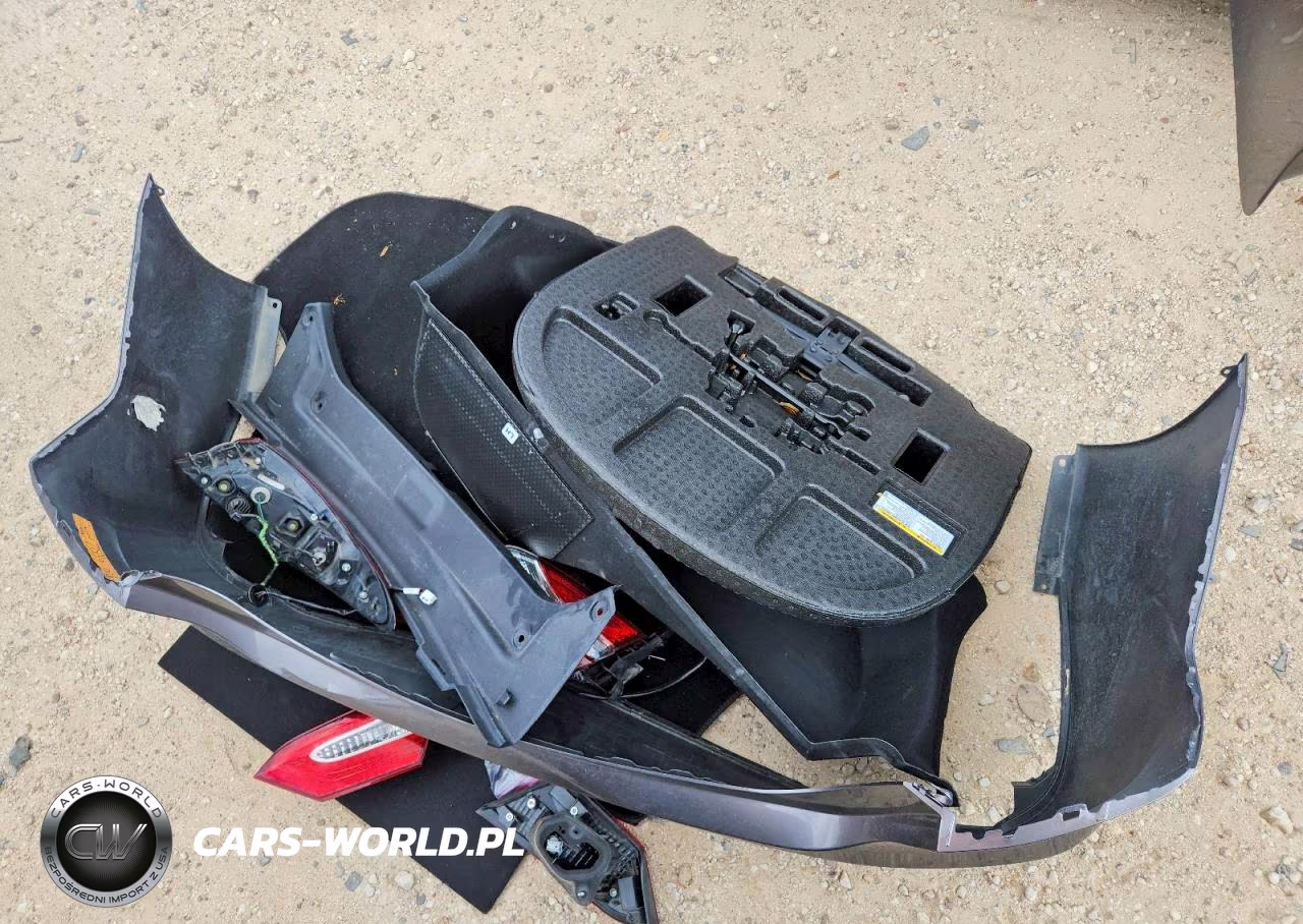 2020 Toyota Camry Le VIN:4T1C11AK5LU915242 - 12