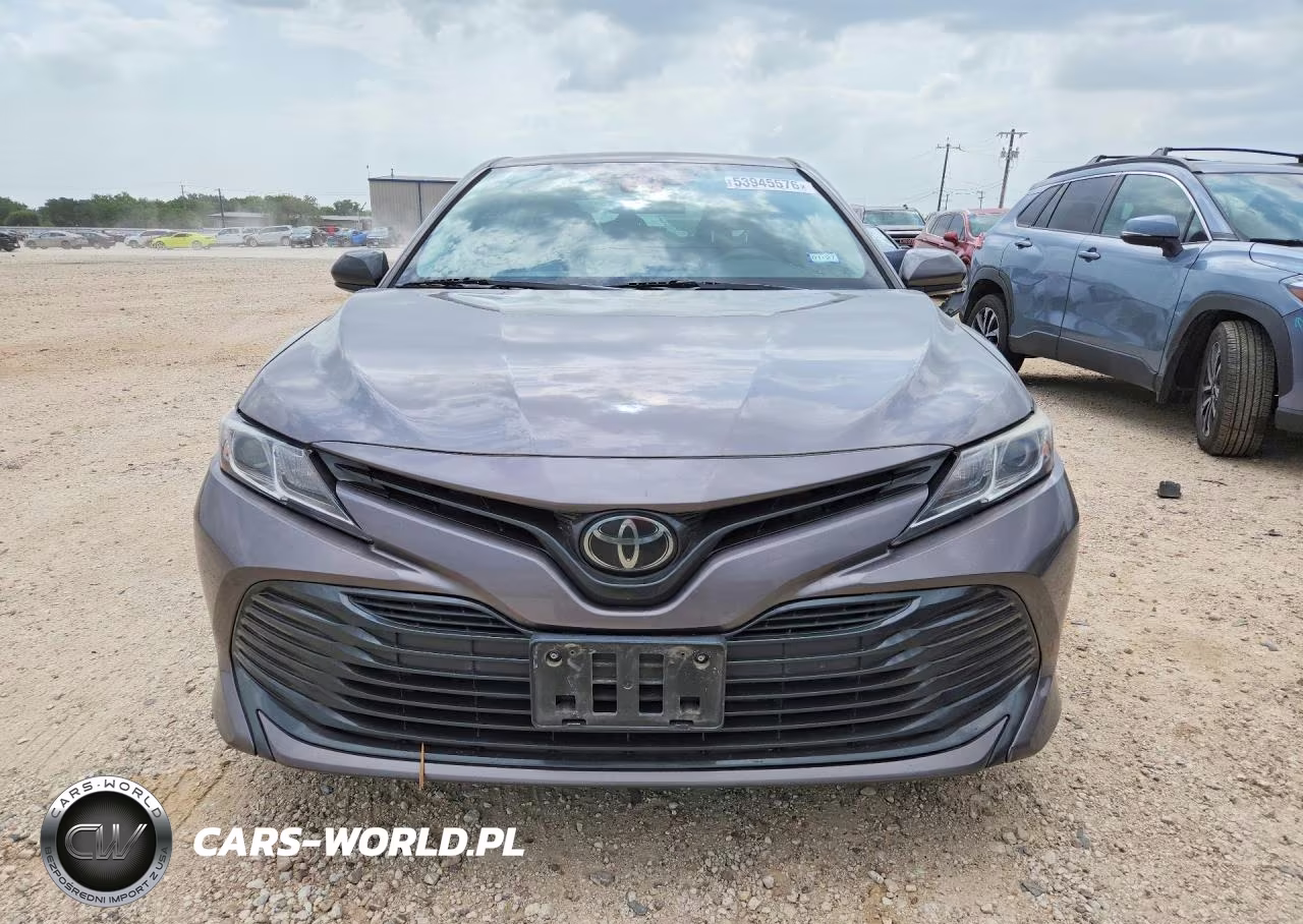 2020 Toyota Camry Le VIN:4T1C11AK5LU915242 - 5