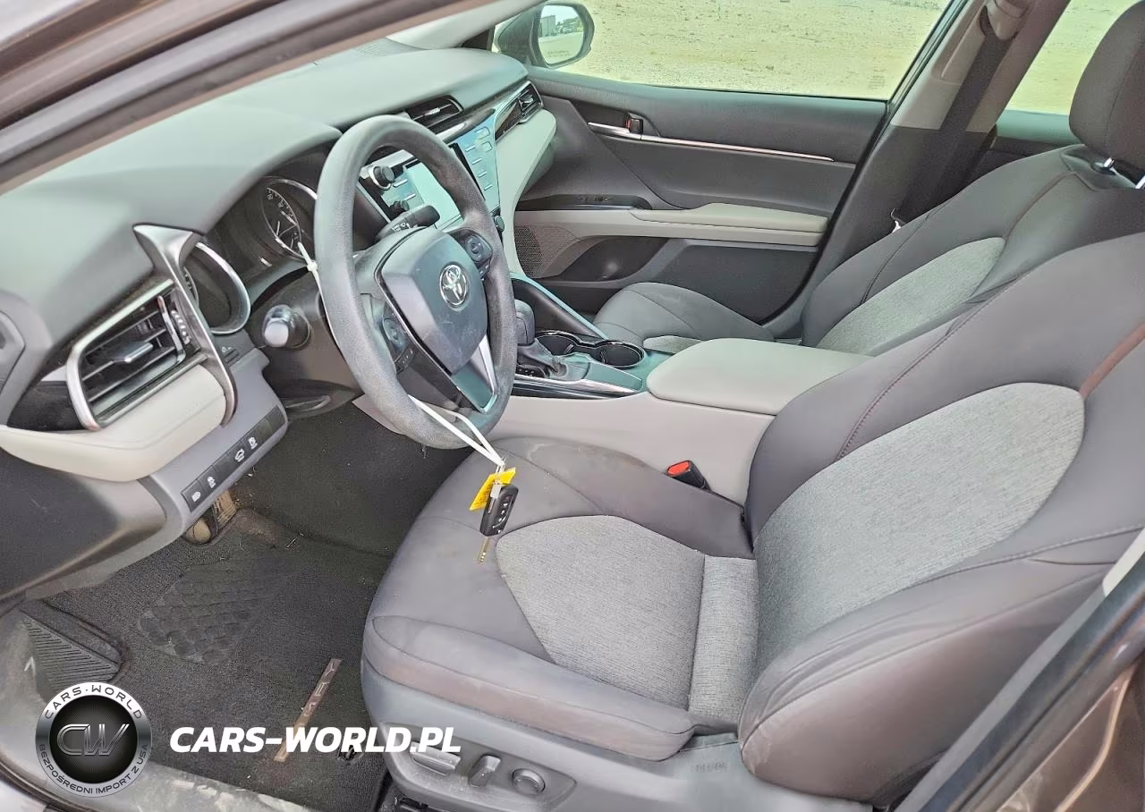 2020 Toyota Camry Le VIN:4T1C11AK5LU915242 - 7