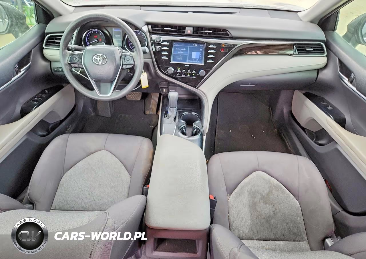 2020 Toyota Camry Le VIN:4T1C11AK5LU915242 - 8
