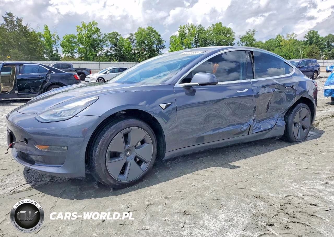2018 Tesla Model 3 – zdjęcie 1 z 12