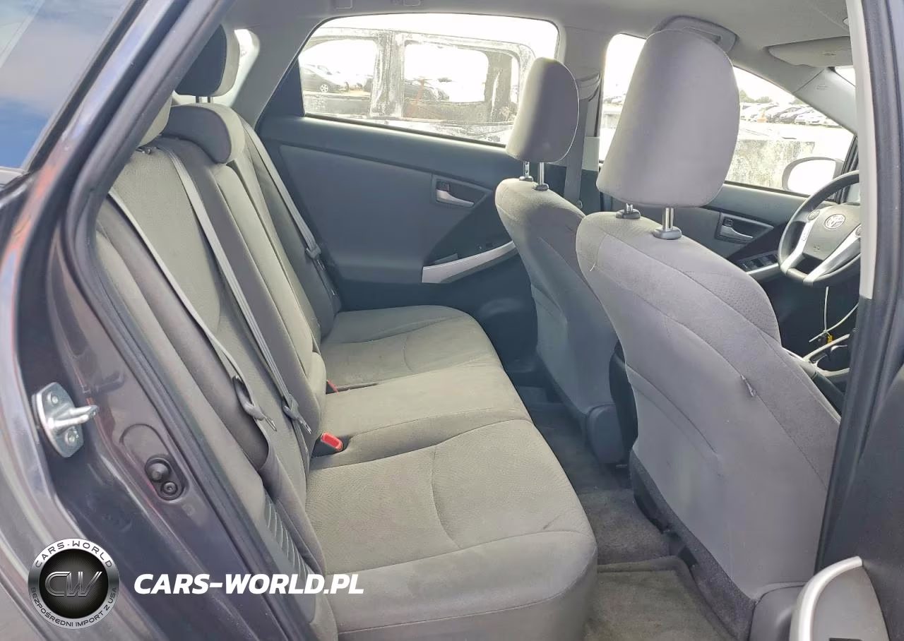 2014 Toyota Prius Three VIN:JTDKN3DU4E1780160 - 10