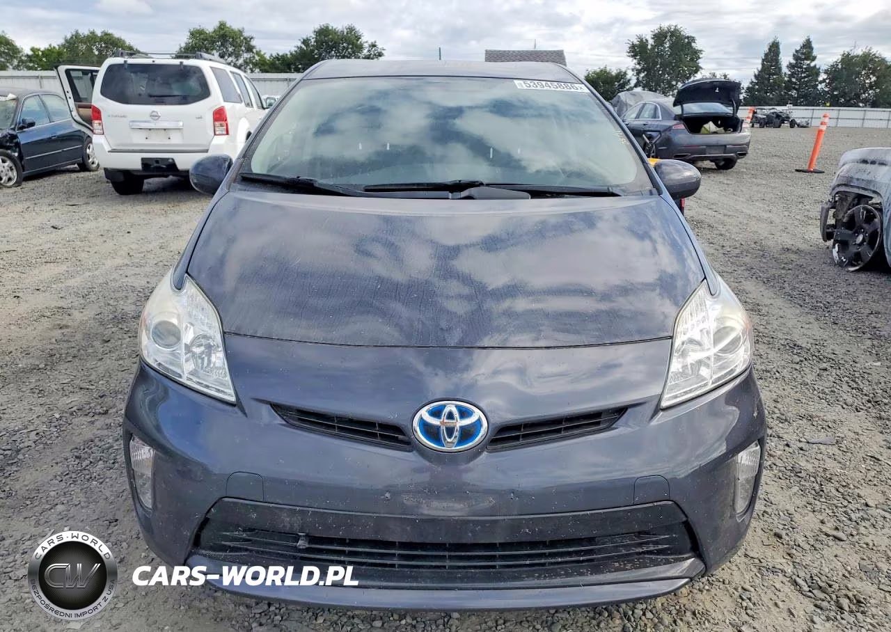 2014 Toyota Prius Three VIN:JTDKN3DU4E1780160 - 5