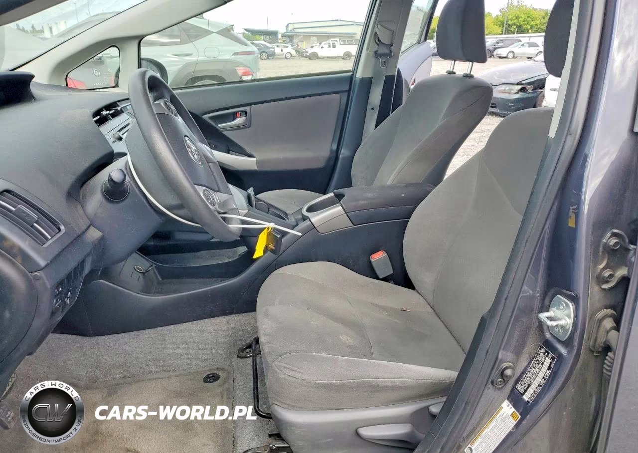 2014 Toyota Prius Three VIN:JTDKN3DU4E1780160 - 7