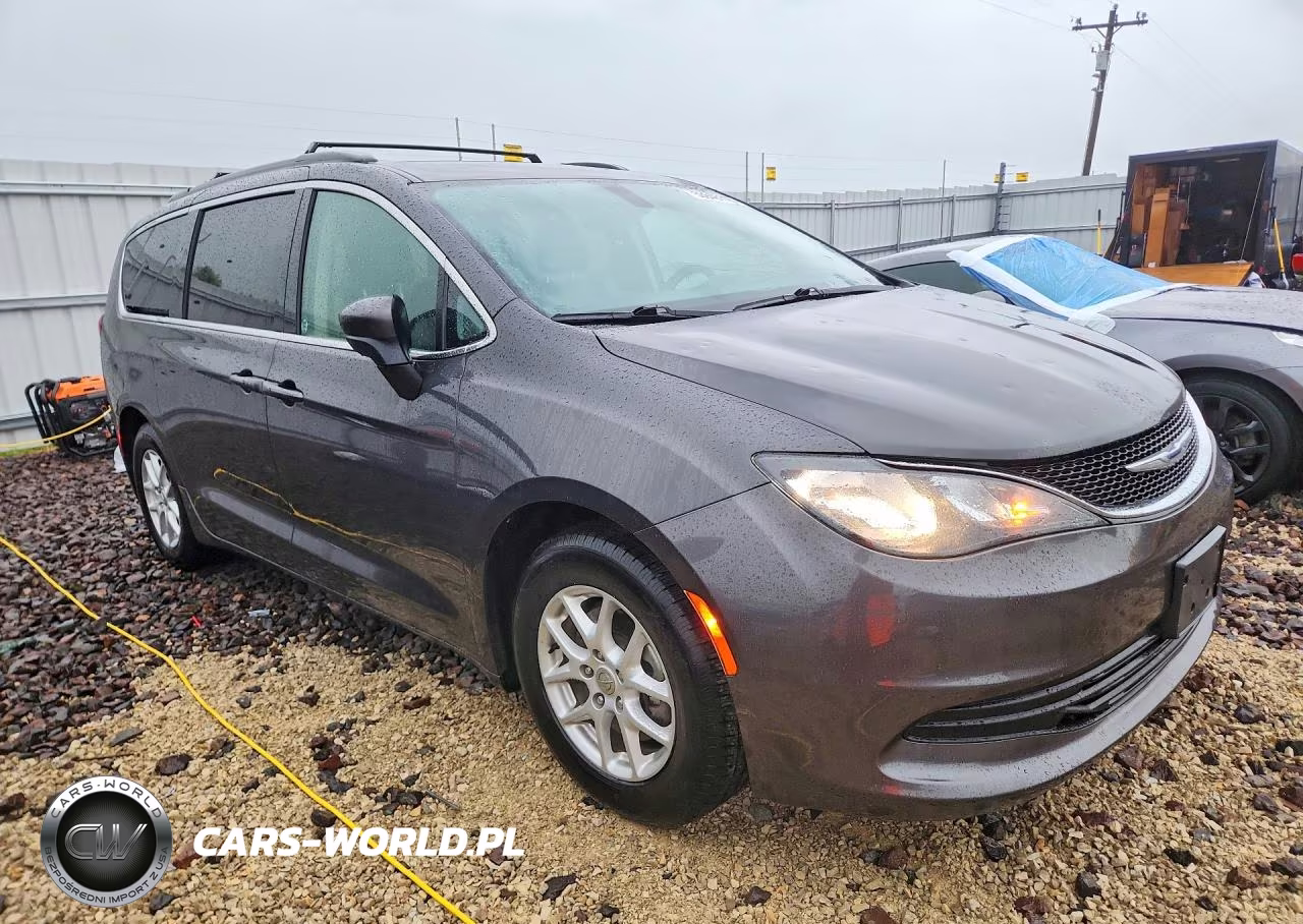 2020 Chrysler Voyager Lxi VIN:2C4RC1DG6LR264734 - 4