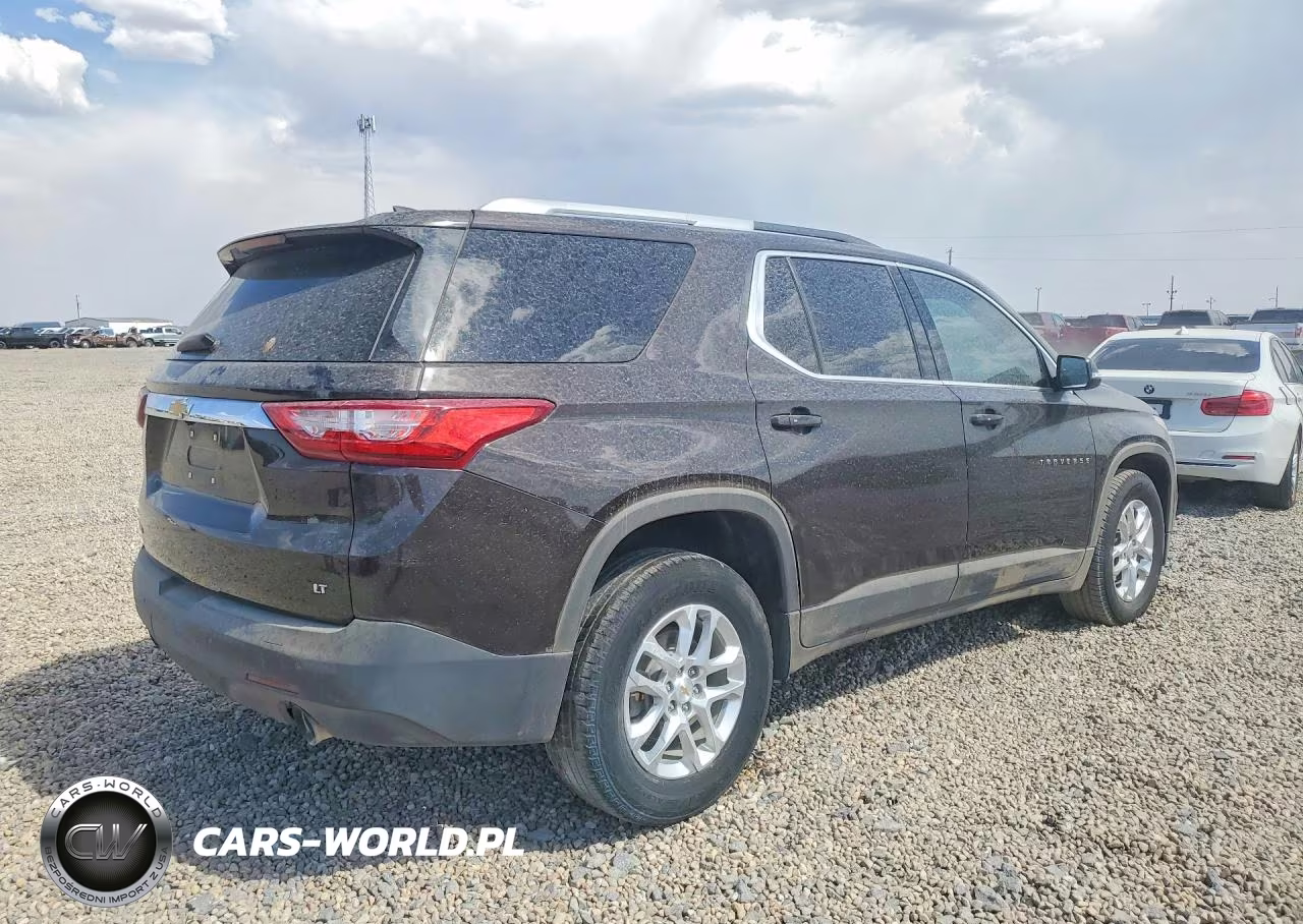 2018 Chevrolet Traverse Lt VIN:1GNERGKW9JJ215482 - 3