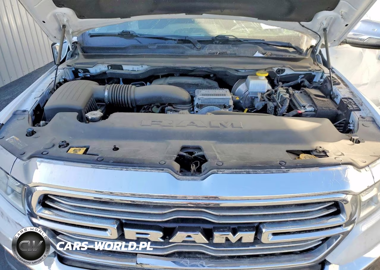 2024 Ram 1500 Laramie VIN:1C6RREJT1RN205210 - 11
