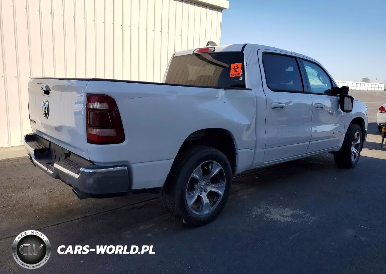2024 Ram 1500 Laramie VIN:1C6RREJT1RN205210 - 3