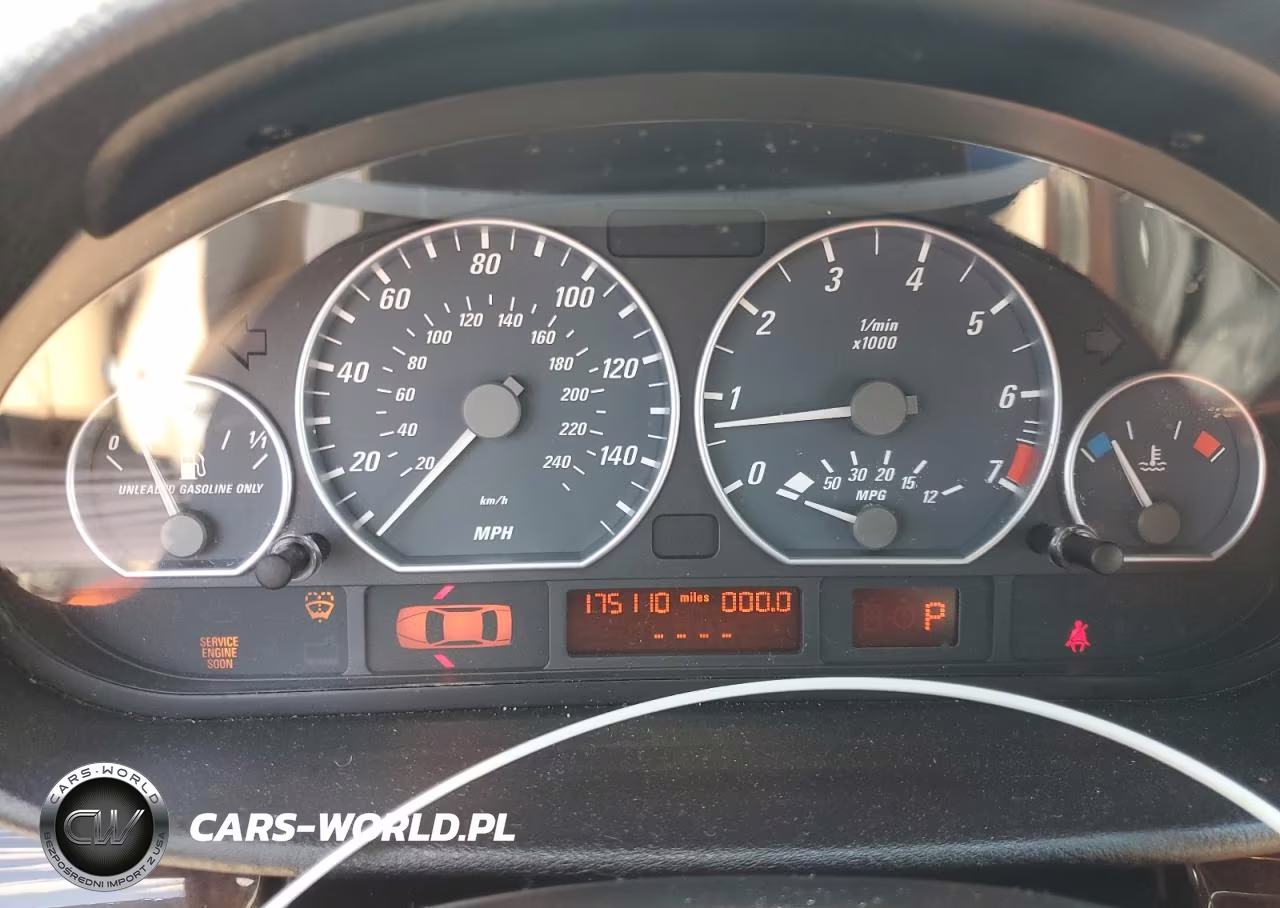2004 BMW 330 Ci VIN:WBABW53494PL45508 - 9