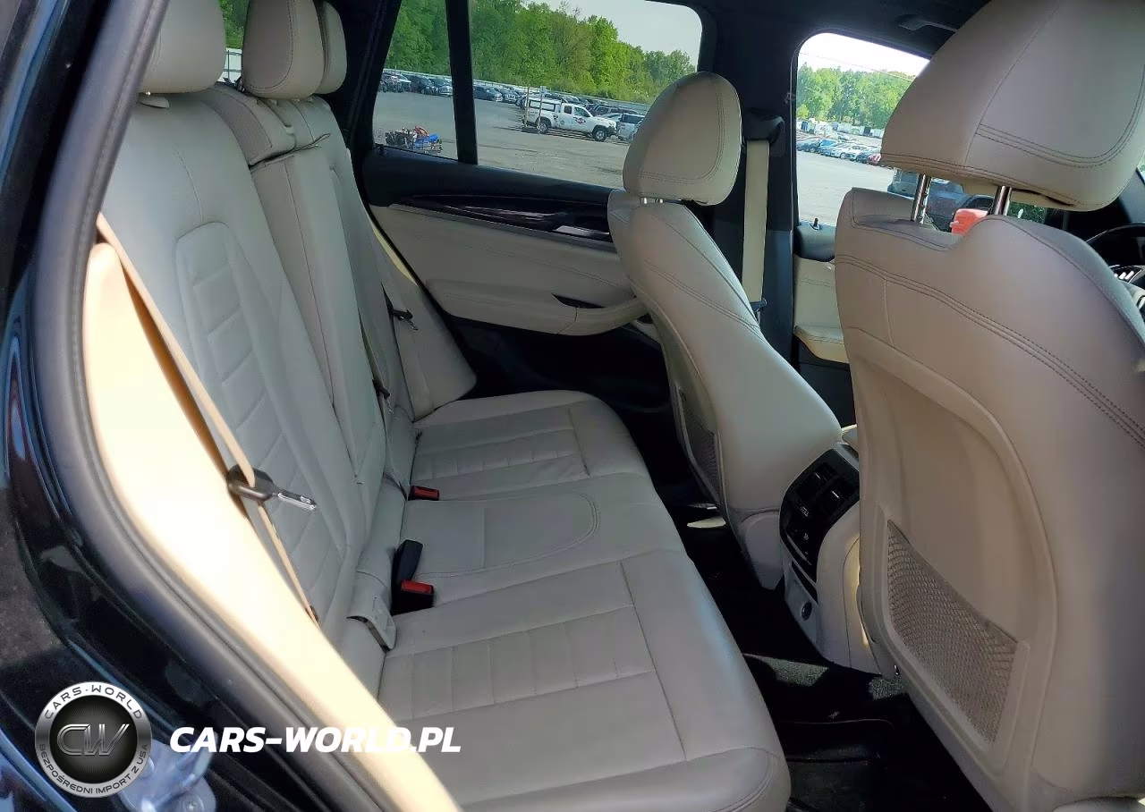 2019 BMW X3 xDrive30I VIN:5UXTR9C54KLE11015 - 11