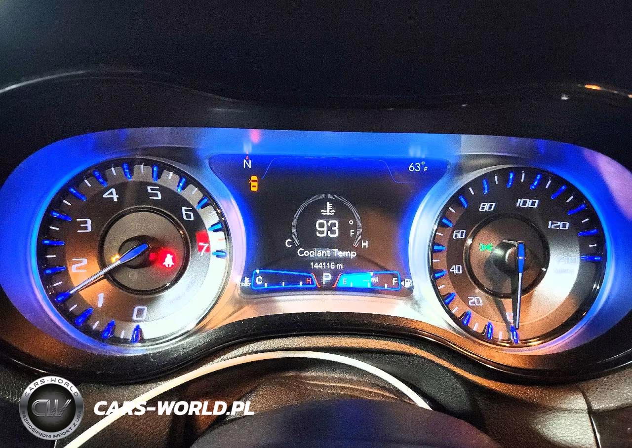 2019 Chrysler 300 S VIN:2C3CCABG2KH515430 - 9