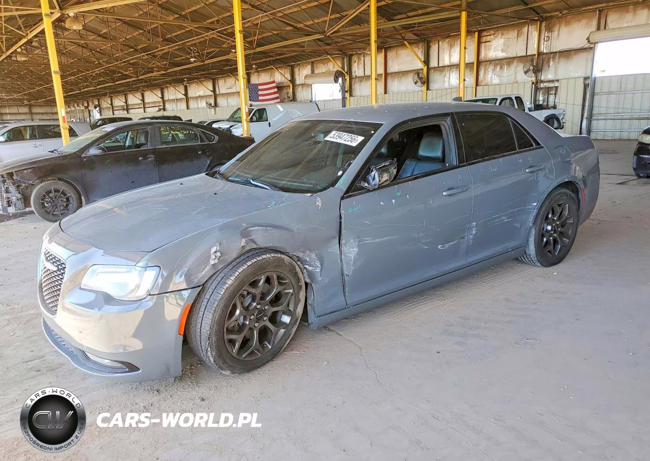 2017 Chrysler 300 S – zdjęcie 1 z 12