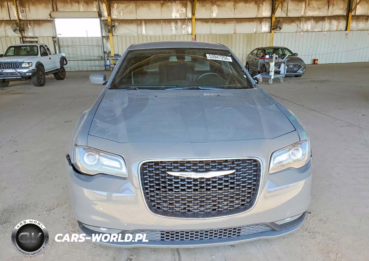 2017 Chrysler 300 S VIN:2C3CCAGG3HH538989 - 5