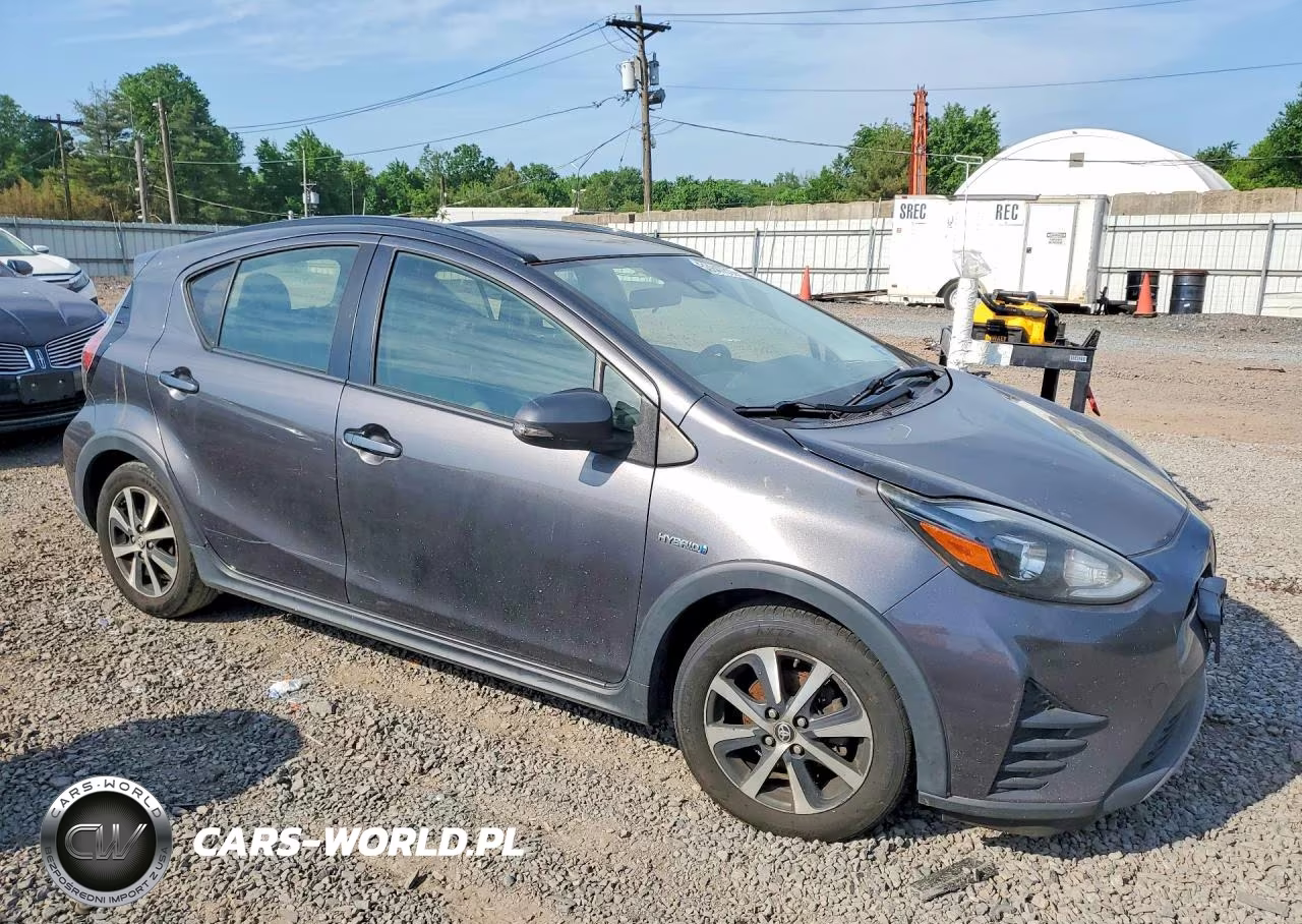 2018 Toyota Prius C VIN:JTDKDTB39J1608701 - 4