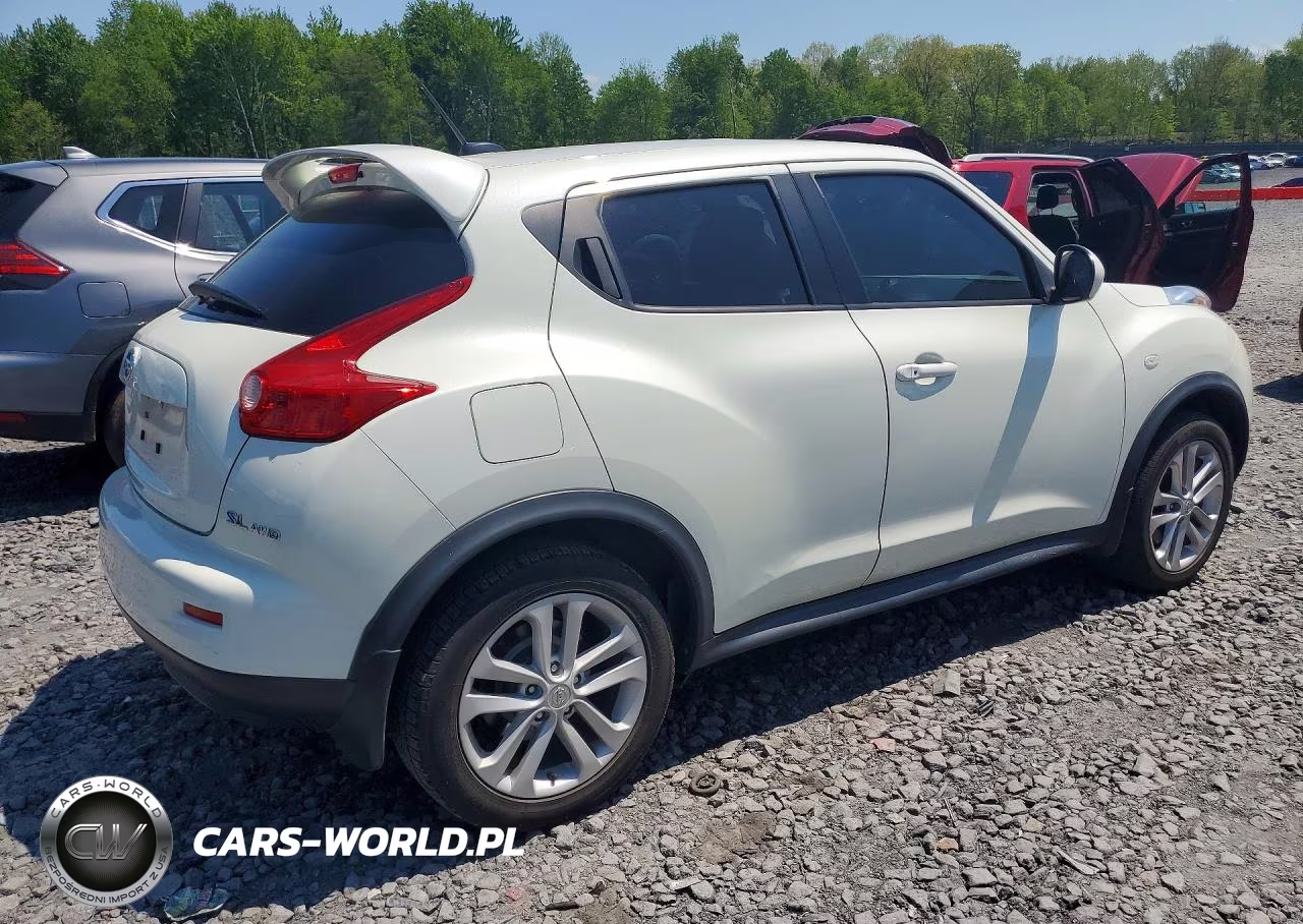 2011 Nissan Juke S VIN:JN8AF5MV8BT023294 - 3
