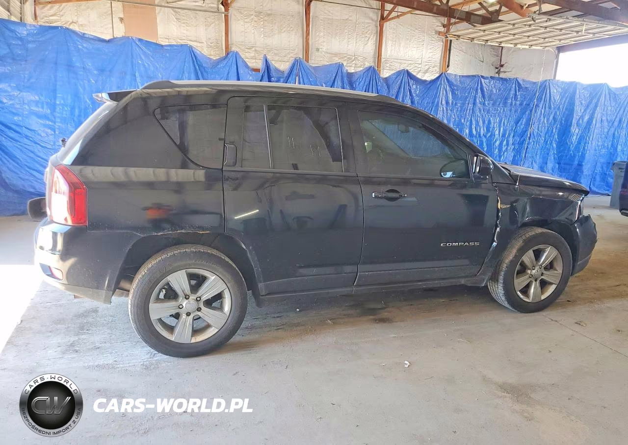 2016 Jeep Compass Latitude VIN:1C4NJDEB6GD782523 - 3